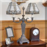 DL08. Double table lamp.